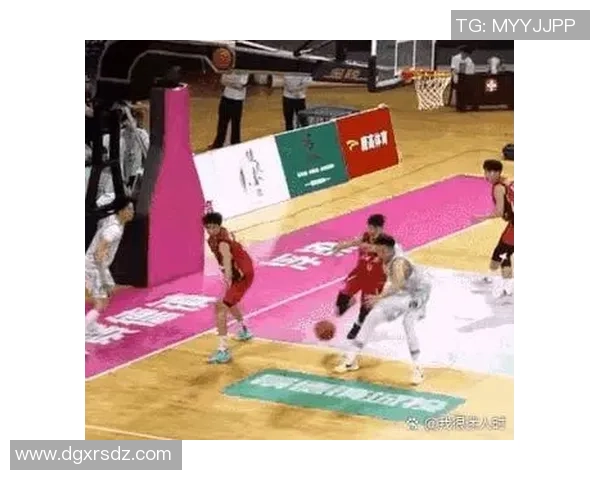 赛后分析：西安篮球队与南京篮球队的实力对决与战术较量